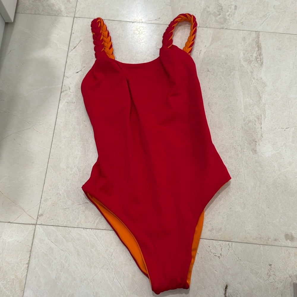 Maheli Heli swim